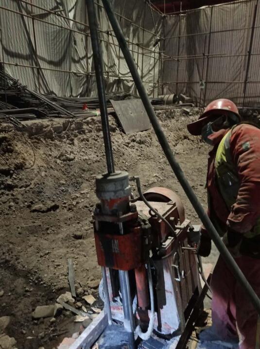 鹰手营子矿高填方注浆施工队利用压浆技术在施工中的应用